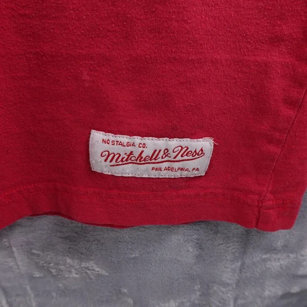 Chicago Bulls Shirt Mens XL Red NBA Basketball Windy City Tee Mitchell & Ness